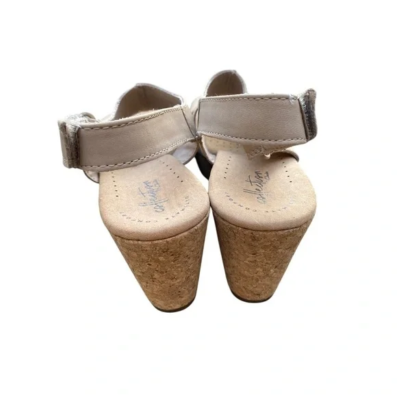 Clarks Cream Wedge Shoes with Cut-Out Design - Picture 5 of 7